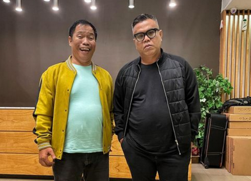 Abdel Achrian (kanan) dan Temon Templar (kiri). Dua komedian Abdel dan Temon sudah bersahabat selama 30 tahun. Foto: Instagram.
