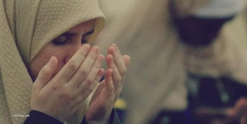 Berdoa Setelah Sholat Tarawih. Umat Islam dianjurkan untuk berdoa setelah selesai sholat tarawih dan witir.