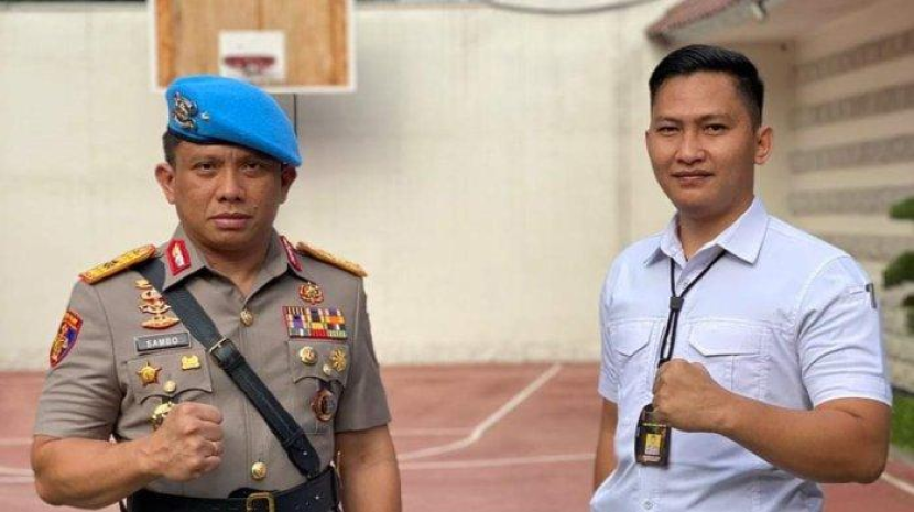 Irjen Ferdy Sambo dan mendiang Brigadir J. Mantan kadiv Propam Irjen Ferdy Sambo terancam hukuman mati di kasus pembunuhan Brigadir J. Foto: IST.